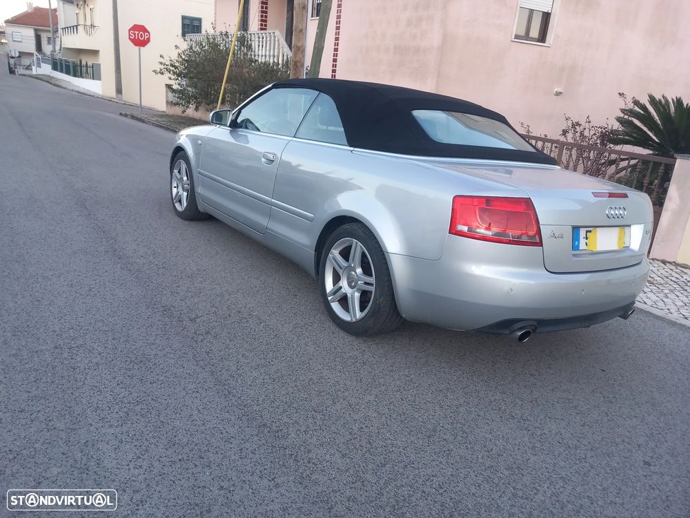 Audi A4 Cabrio 1.8 T Exclusive - 2