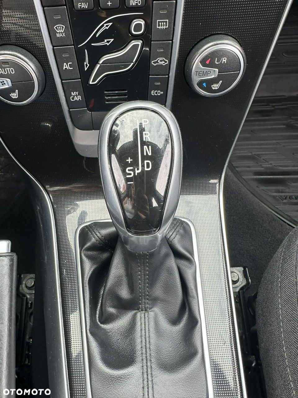 Volvo V40 - 16