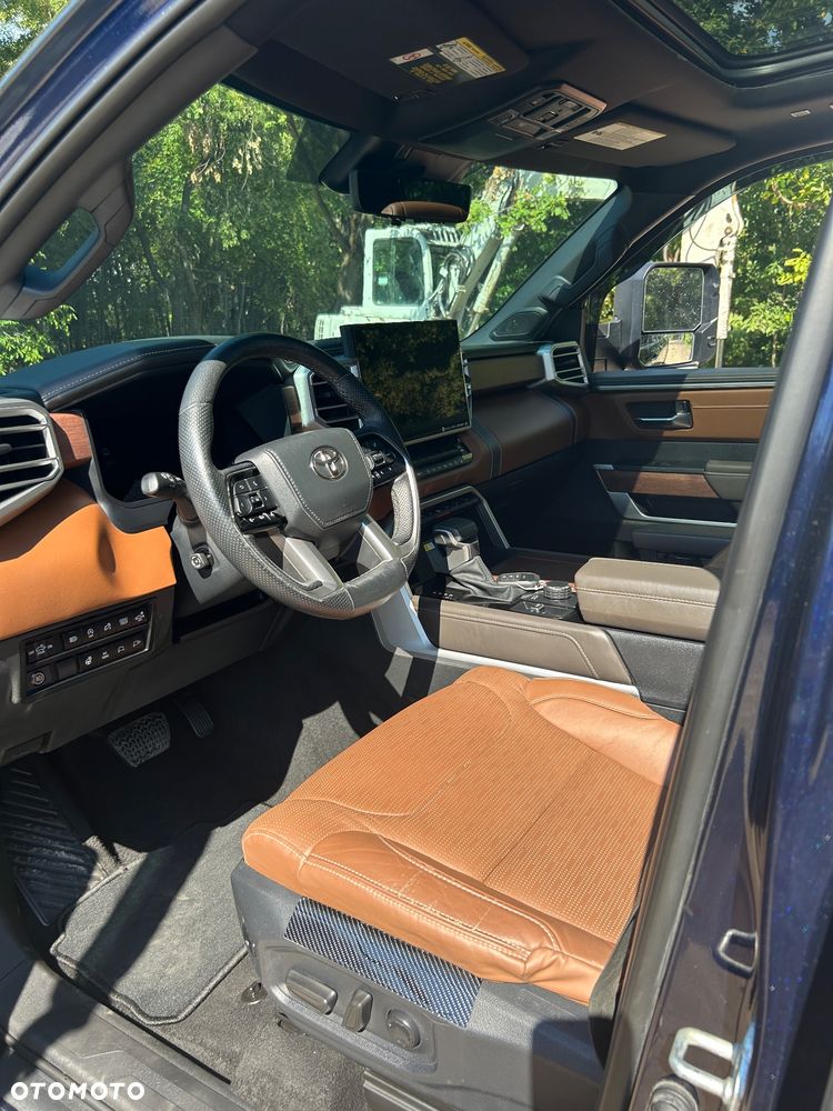 Toyota Tundra - 16