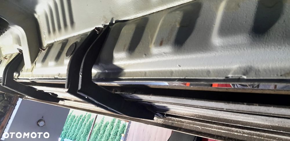 Toyota Land Cruiser HDJ80 - 33