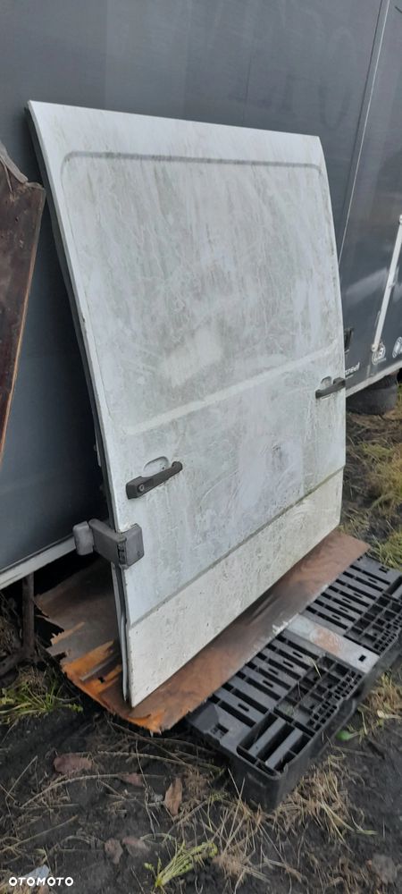MERCEDES T1 KACZKA  DRZWI BOCZNE PRZESUWNE - 2