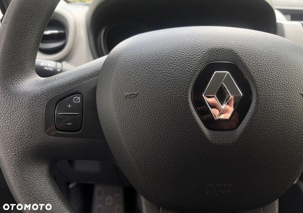 Renault Trafic - 11