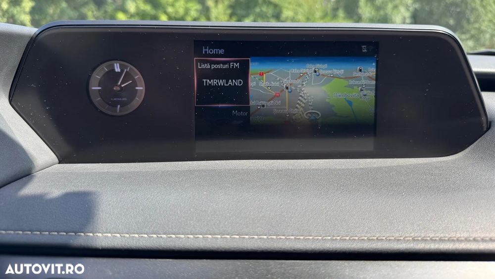 Lexus UX 250h Business Edition - 15