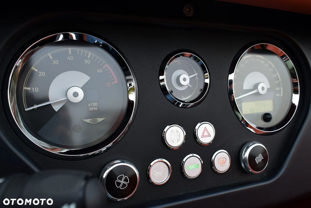 Morgan Plus Four - 8