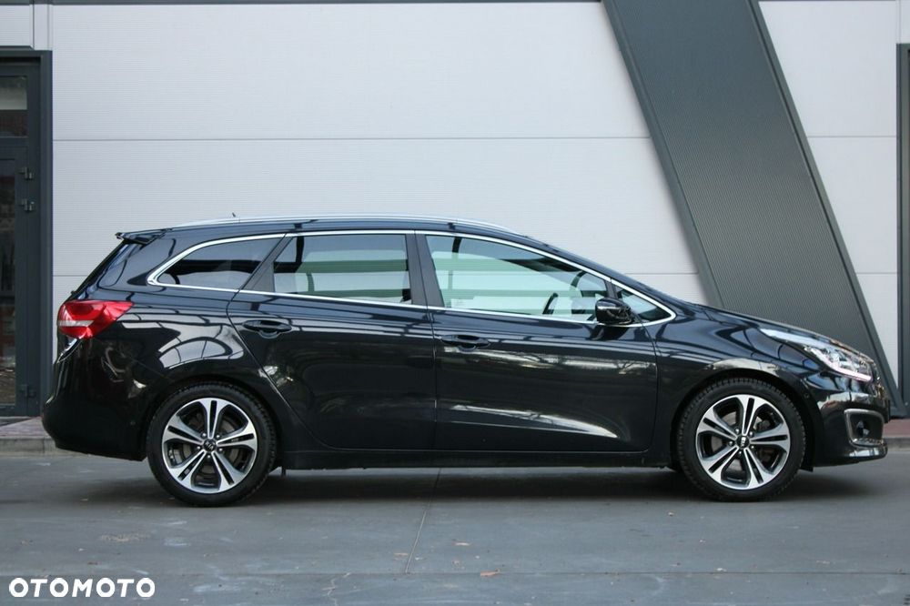 Kia Ceed 1.6 GDI ISG Platinum Edition - 39