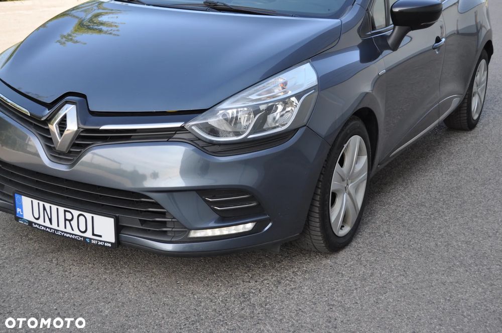 Renault Clio - 36