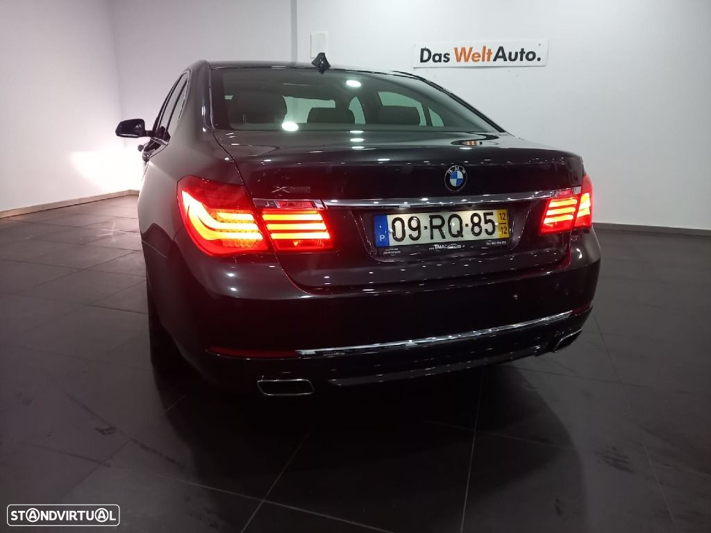 BMW 740 d xDrive - 9
