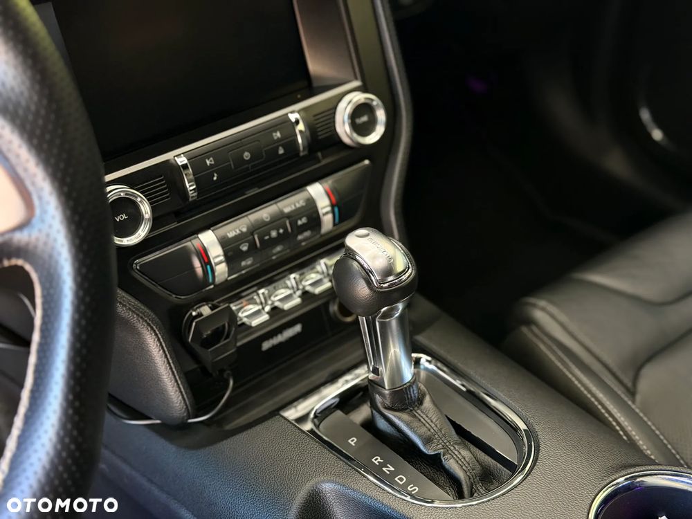 Ford Mustang - 17