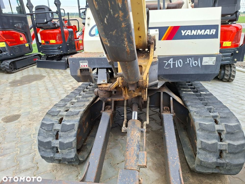 Yanmar B-22 - 20