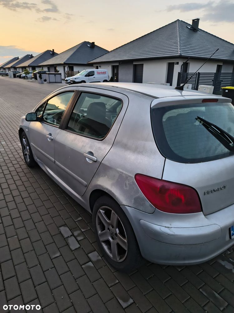 Peugeot 307 2.0 Premium Class - 4