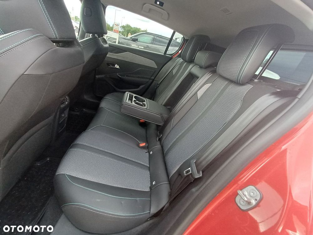 Peugeot 308 1.2 PureTech Allure Pack S&S EAT8 - 31