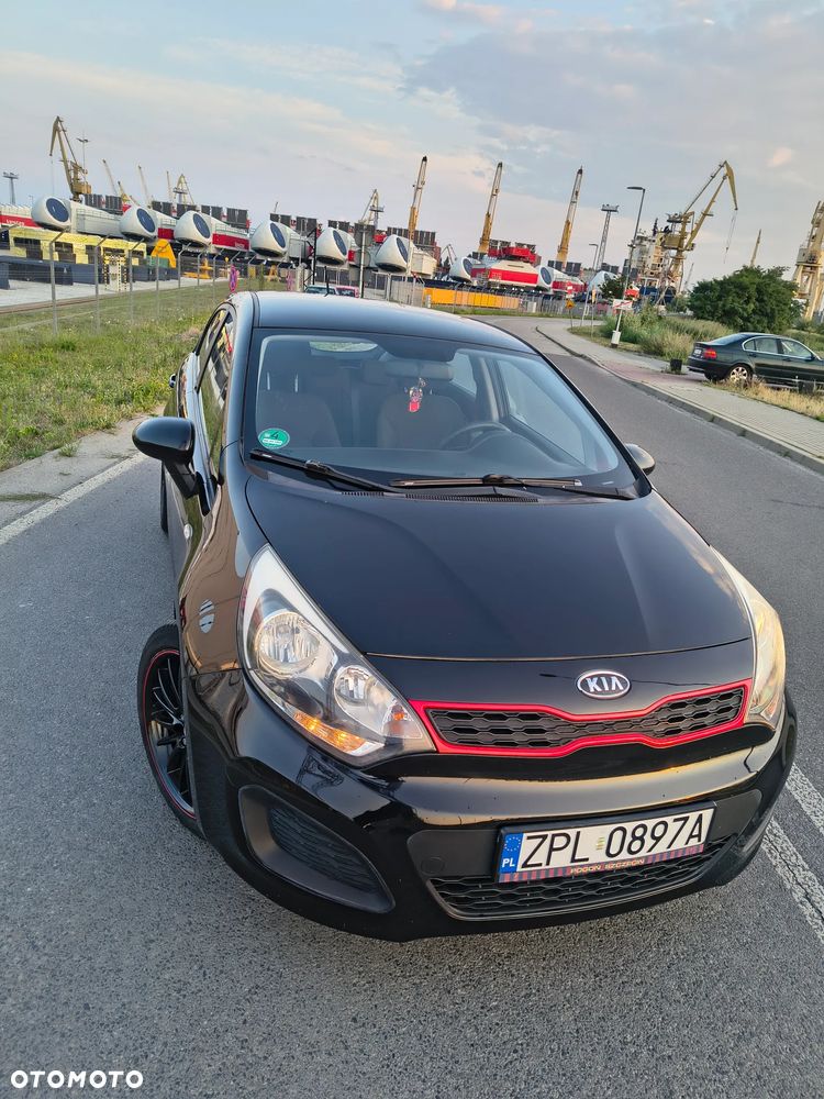 Kia Rio 1.4 M - 13