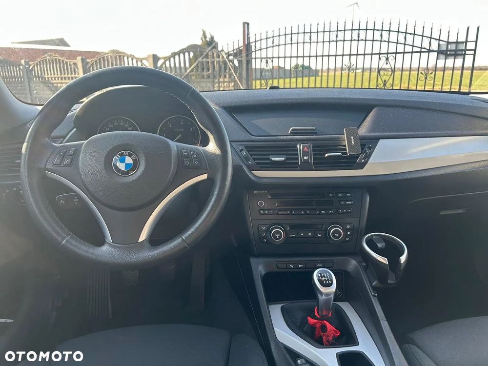 BMW X1 sDrive18d xLine - 10