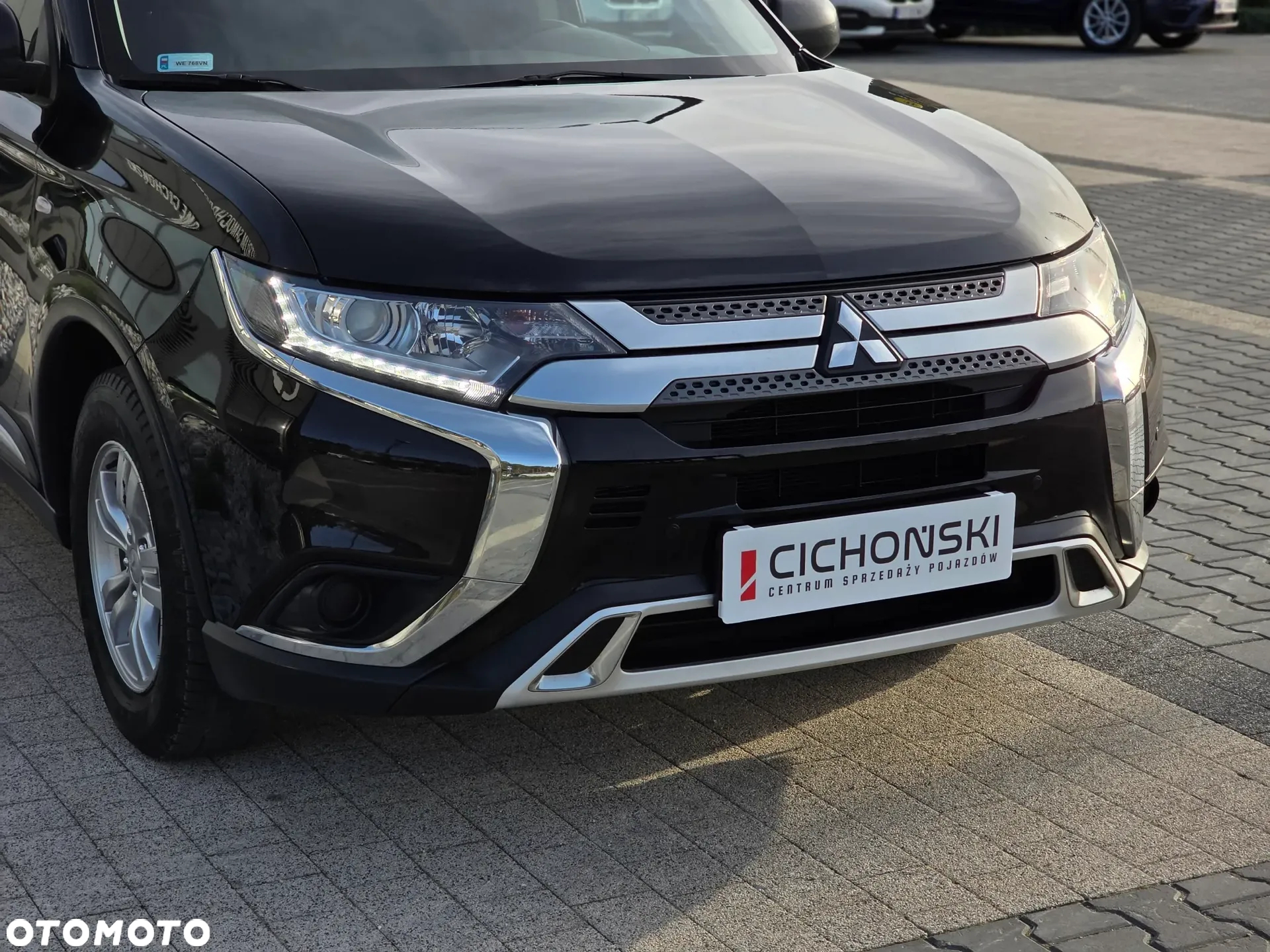 Mitsubishi Outlander 2.0 Invite + 2WD - 5