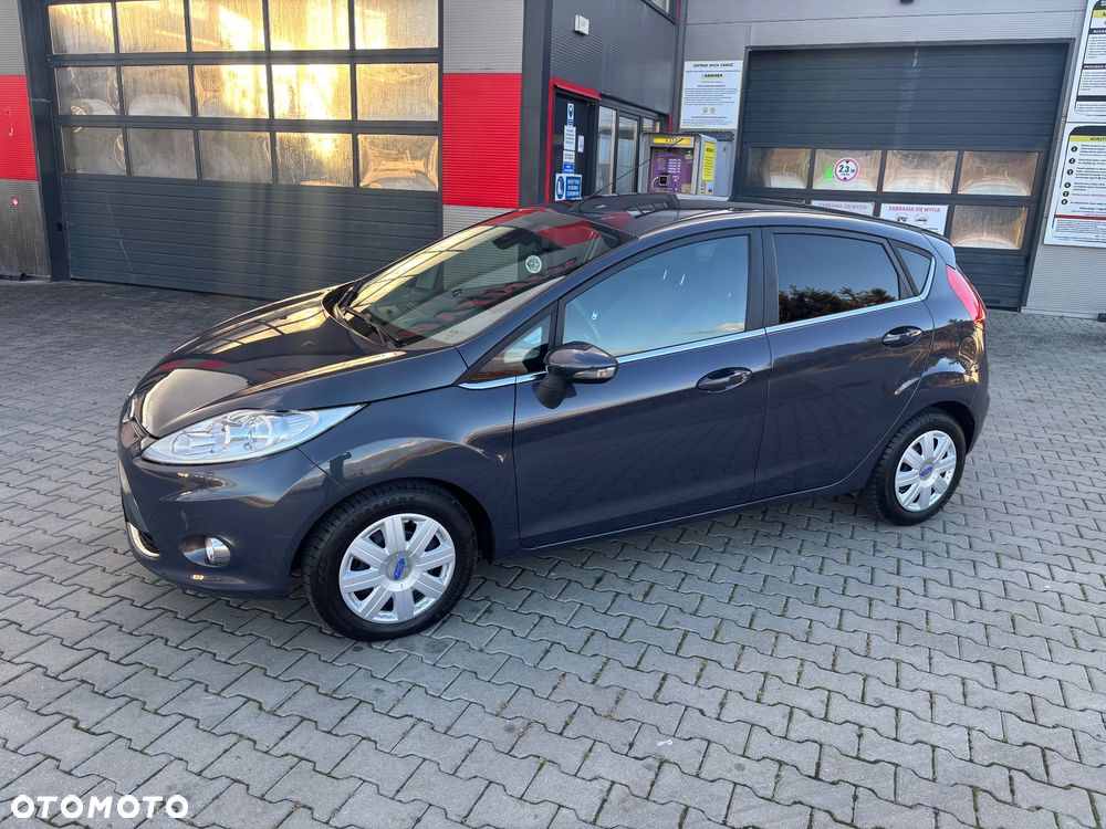 Ford Fiesta 1.6 TDCI Titanium - 21