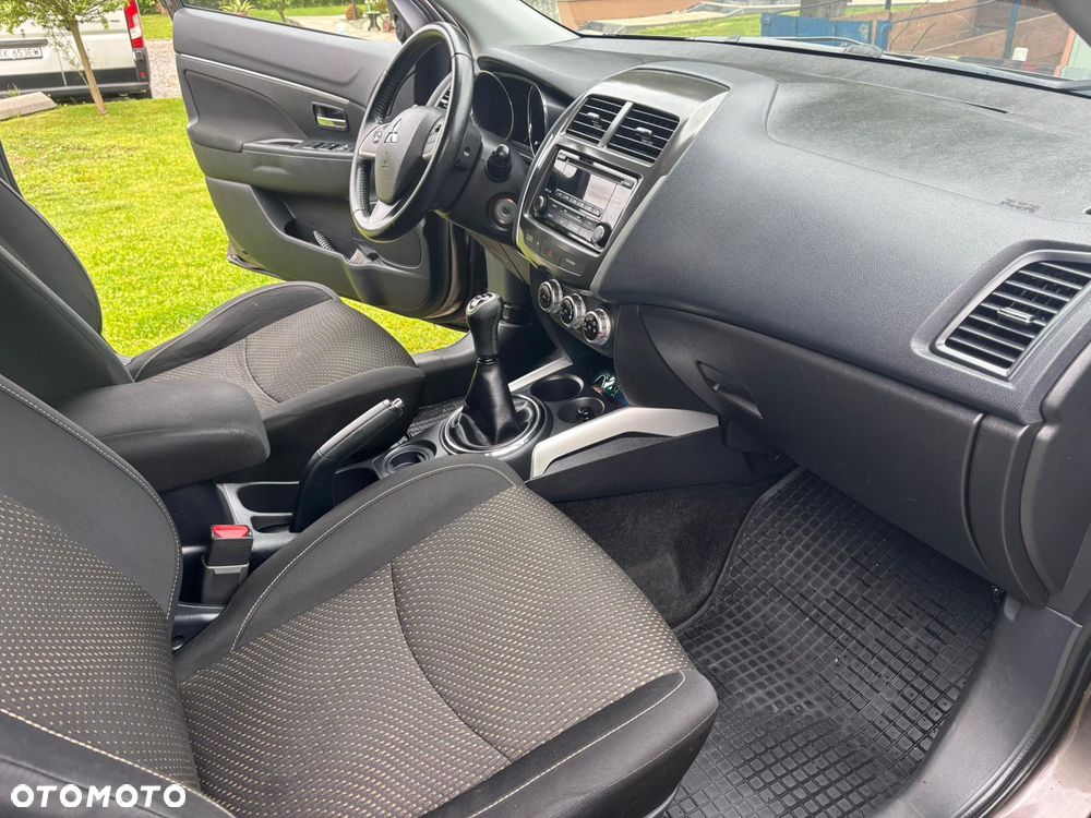 Mitsubishi ASX - 24