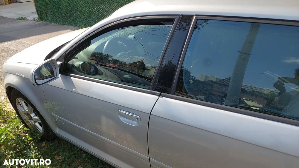Audi A3 2.0 TDI Sportback DPF Ambiente - 28
