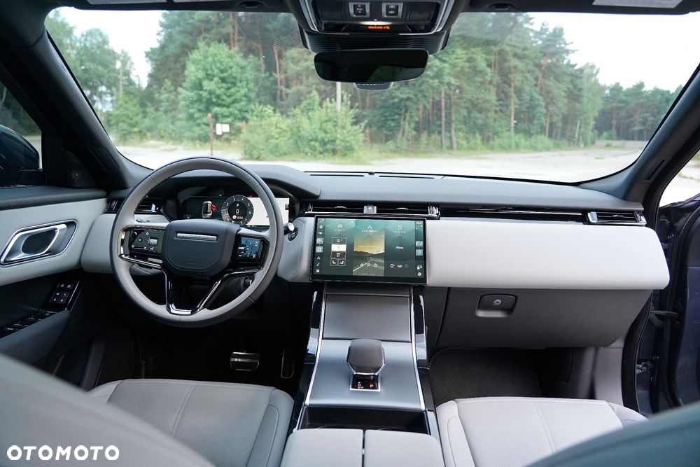 Land Rover Range Rover Velar P250 R-Dynamic SE - 27