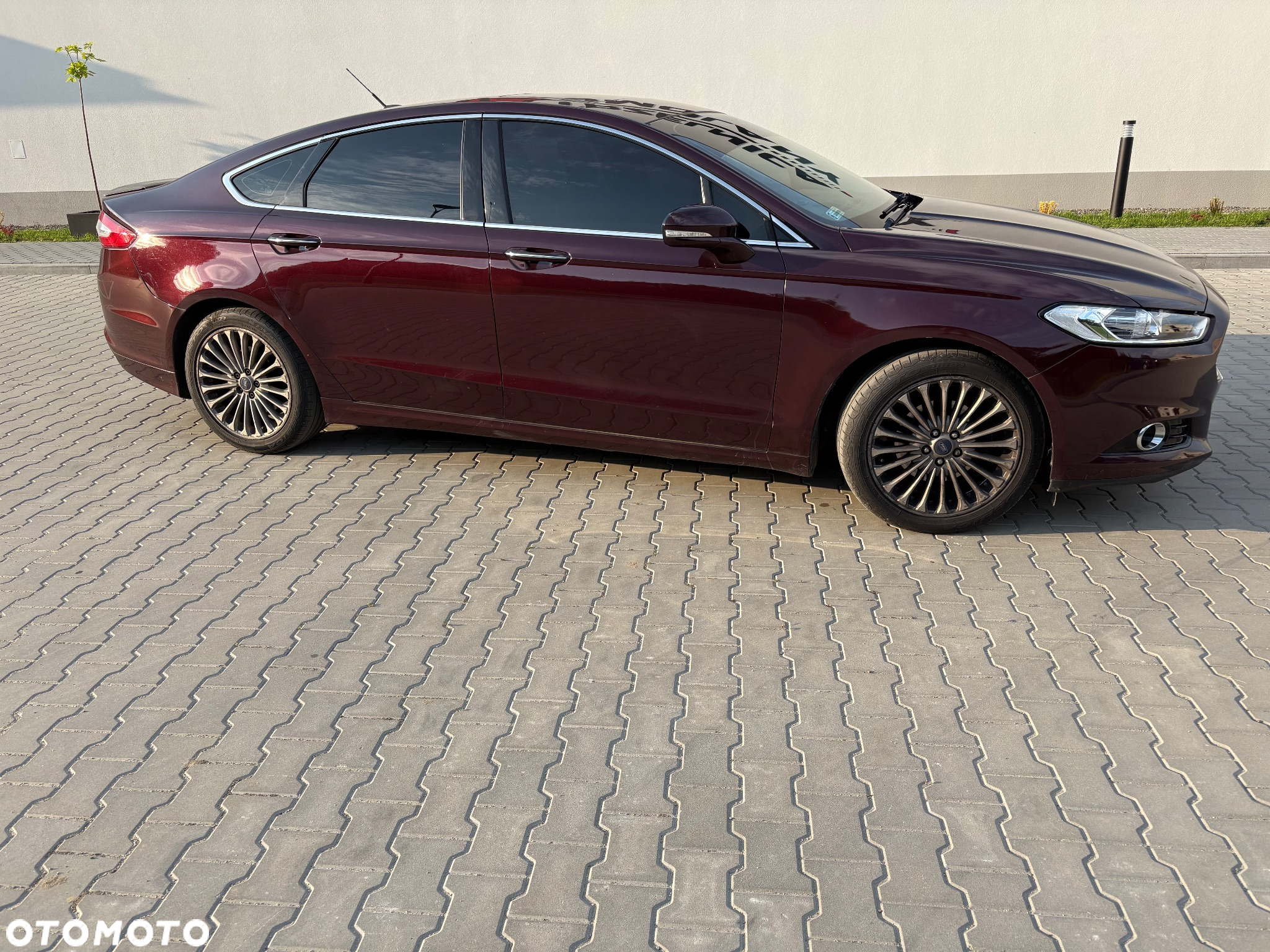 Ford Mondeo 2.0 EcoBoost Titanium - 4