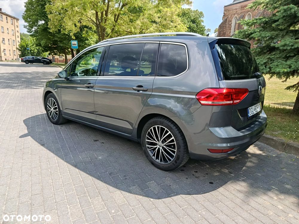 Volkswagen Touran 2.0 TDI SCR DSG Highline - 5