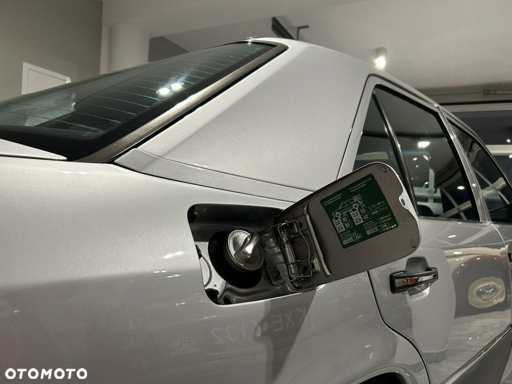 Mercedes-Benz W124 (1984-1993) - 26