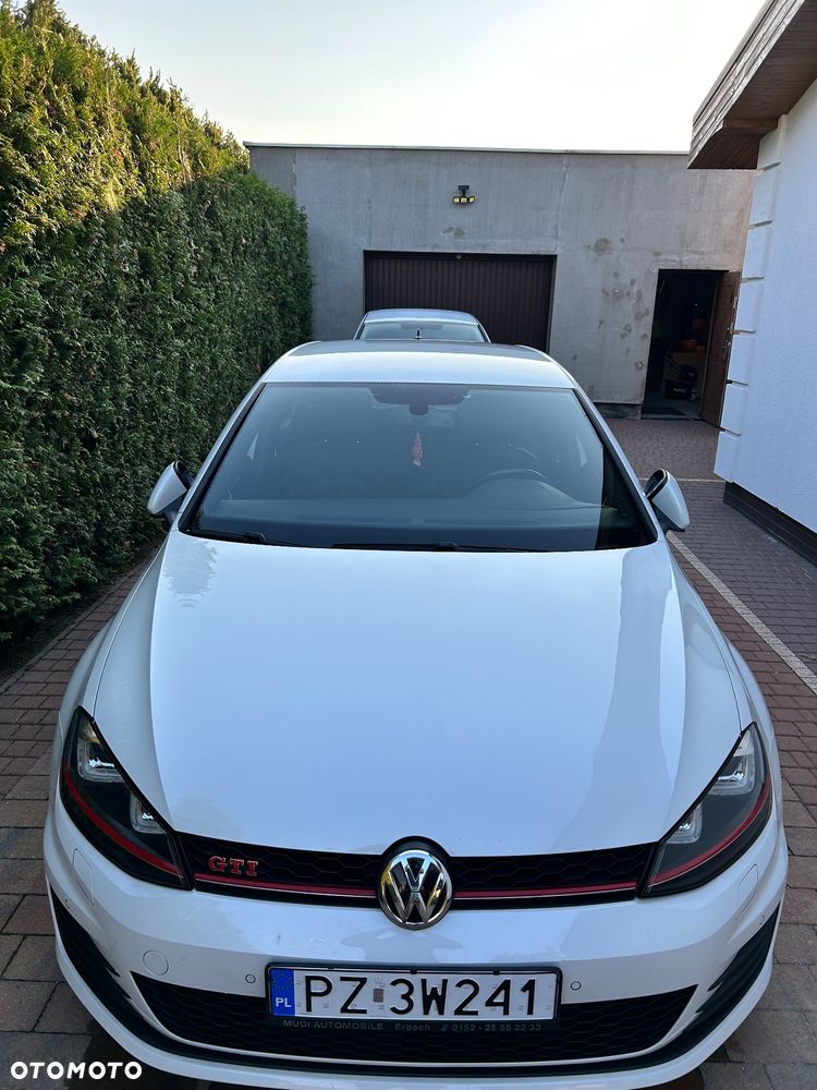 Volkswagen Golf VII 2.0 TSI BMT GTI - 2