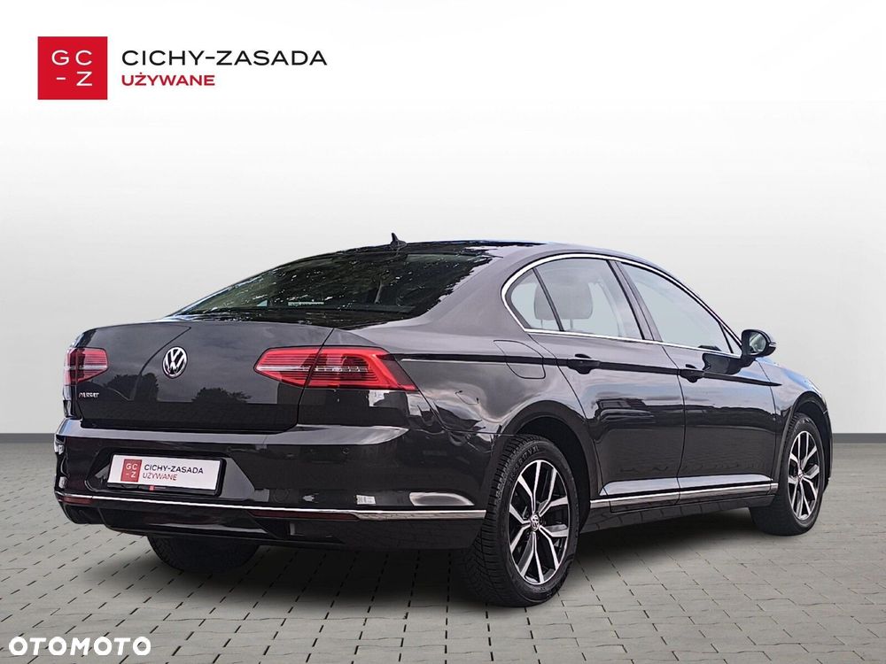 Volkswagen Passat - 5