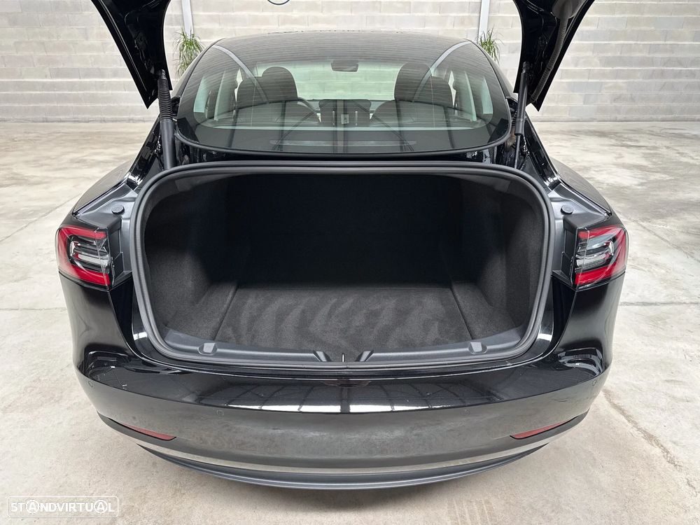 Tesla Model 3 Standard Range Plus RWD - 52