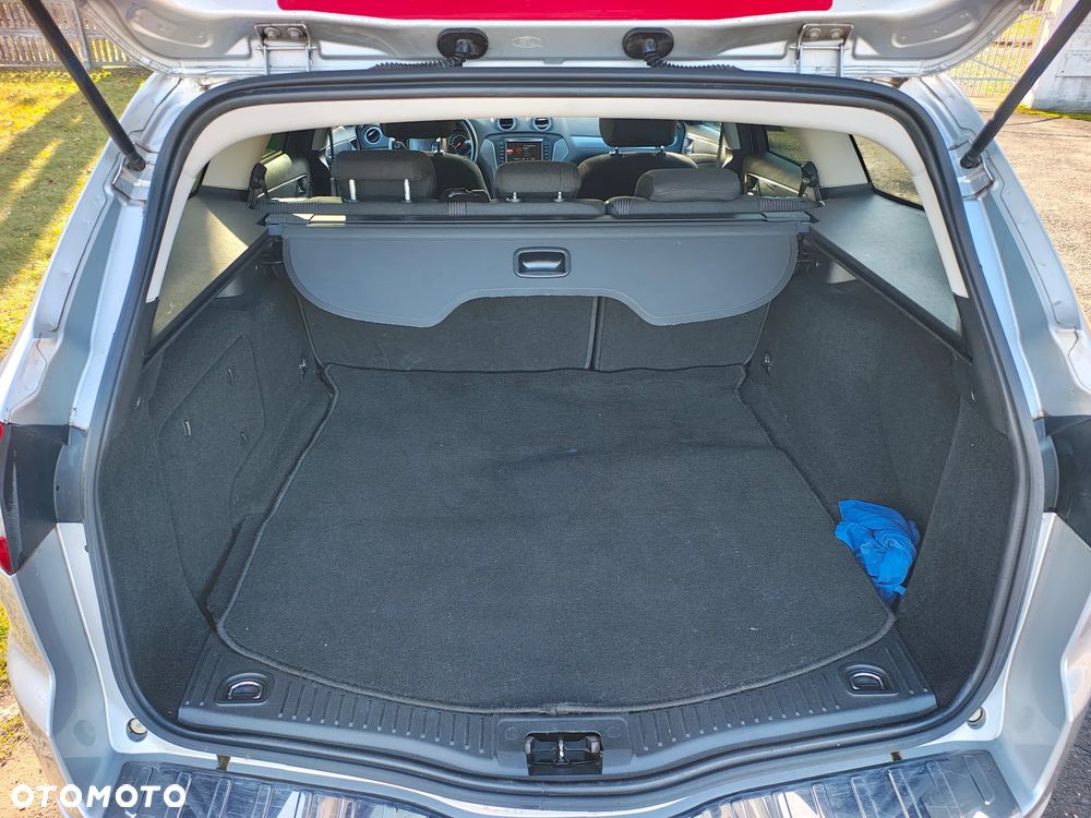 Ford Mondeo - 15
