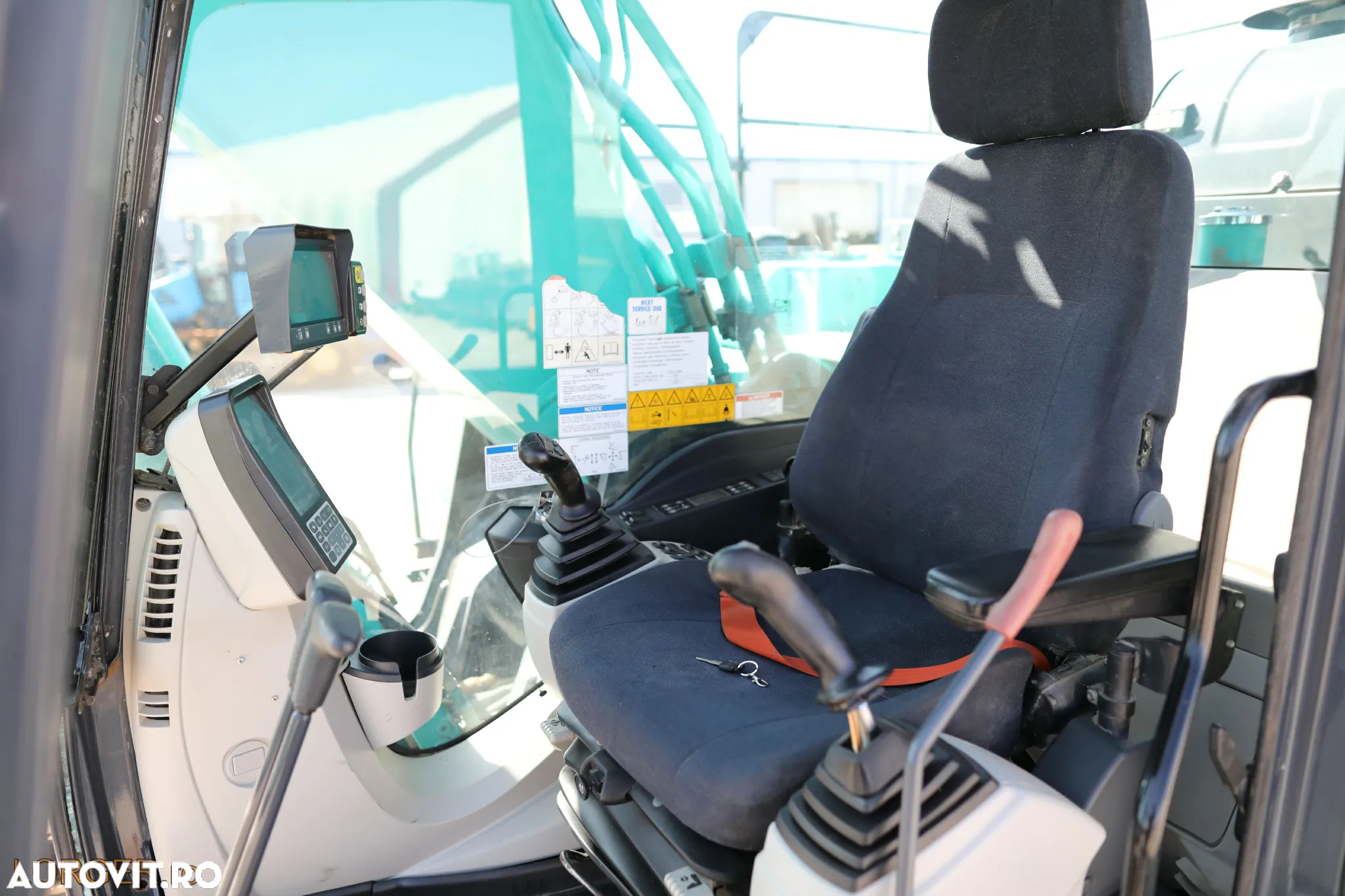 Kobelco SK300 LC-10 - 8