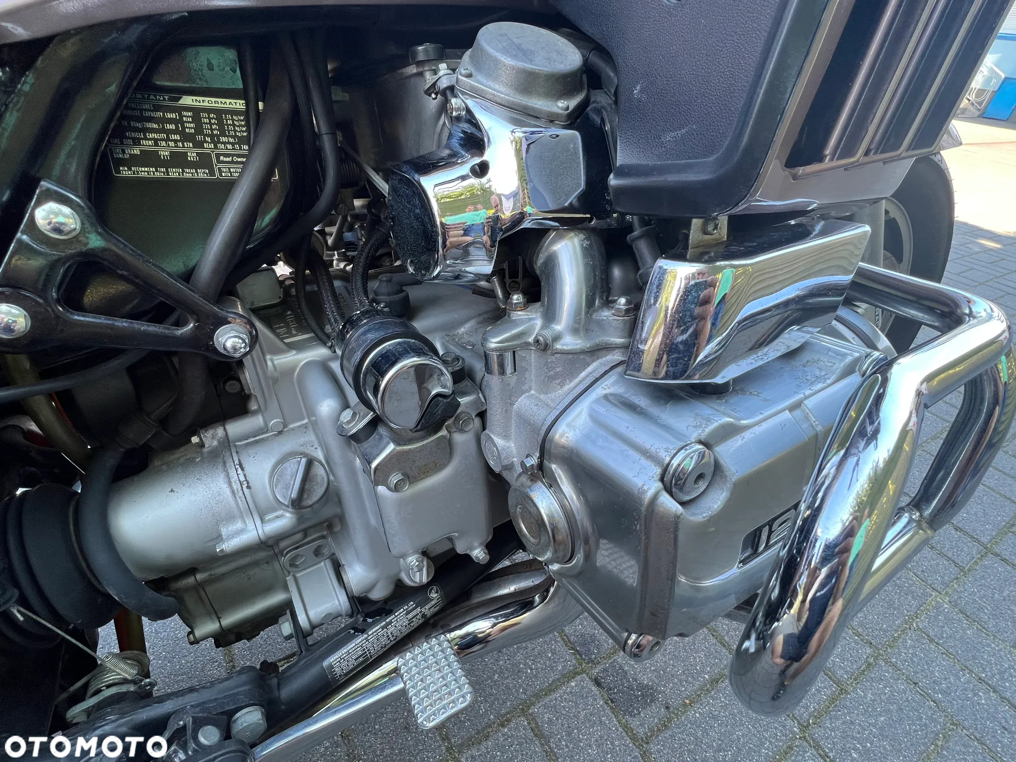 Honda GL - 12