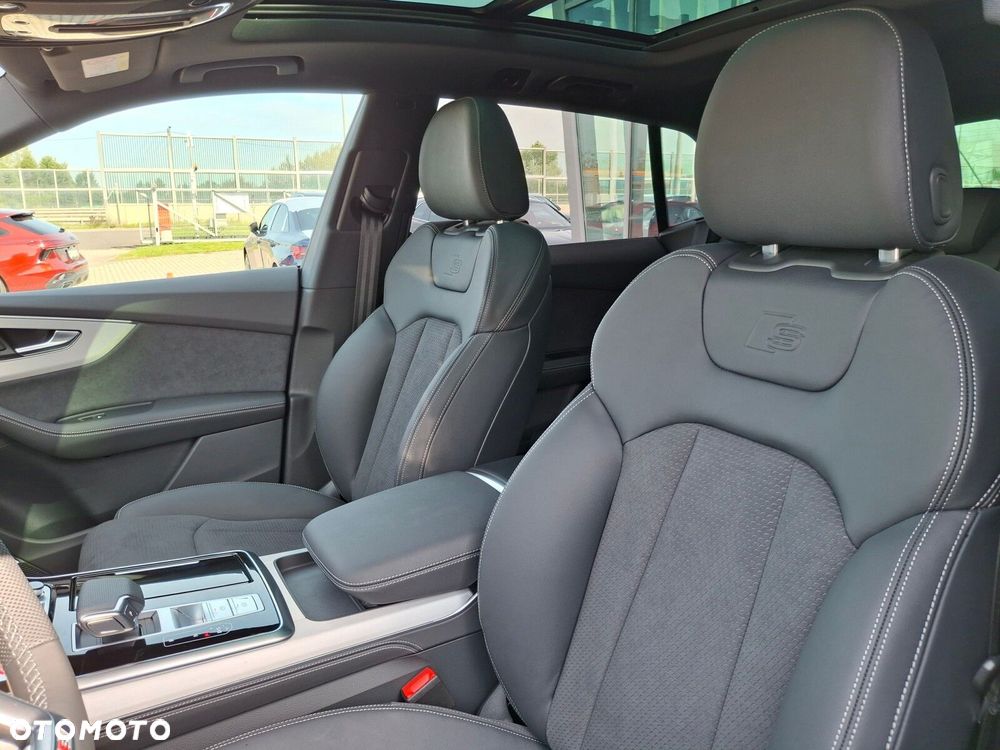 Audi SQ8 - 28