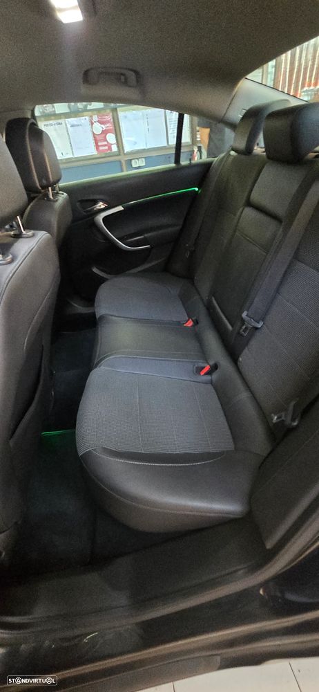 Opel Insignia 2.0 CDTi Cosmo - 16