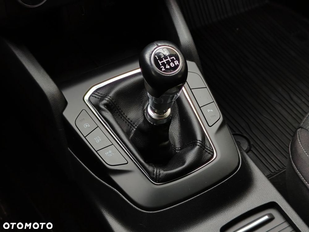 Ford Focus 1.0 EcoBoost Trend Edition Business - 34