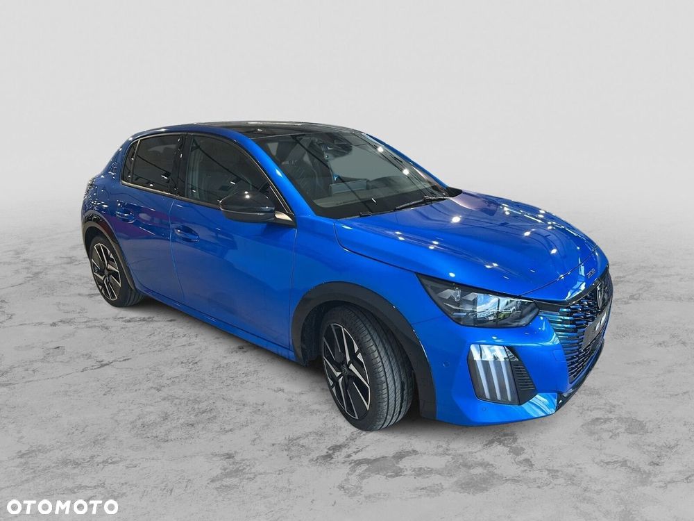 Peugeot 208 - 8