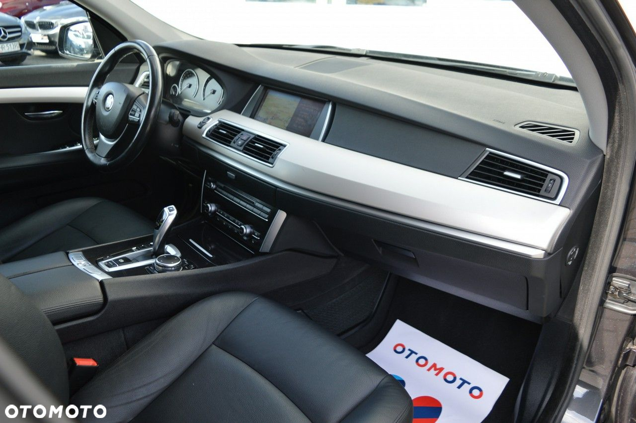BMW 5GT - 25