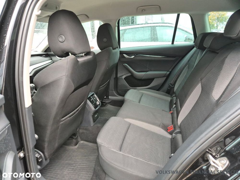 Skoda Octavia 1.5 TSI Selection - 9