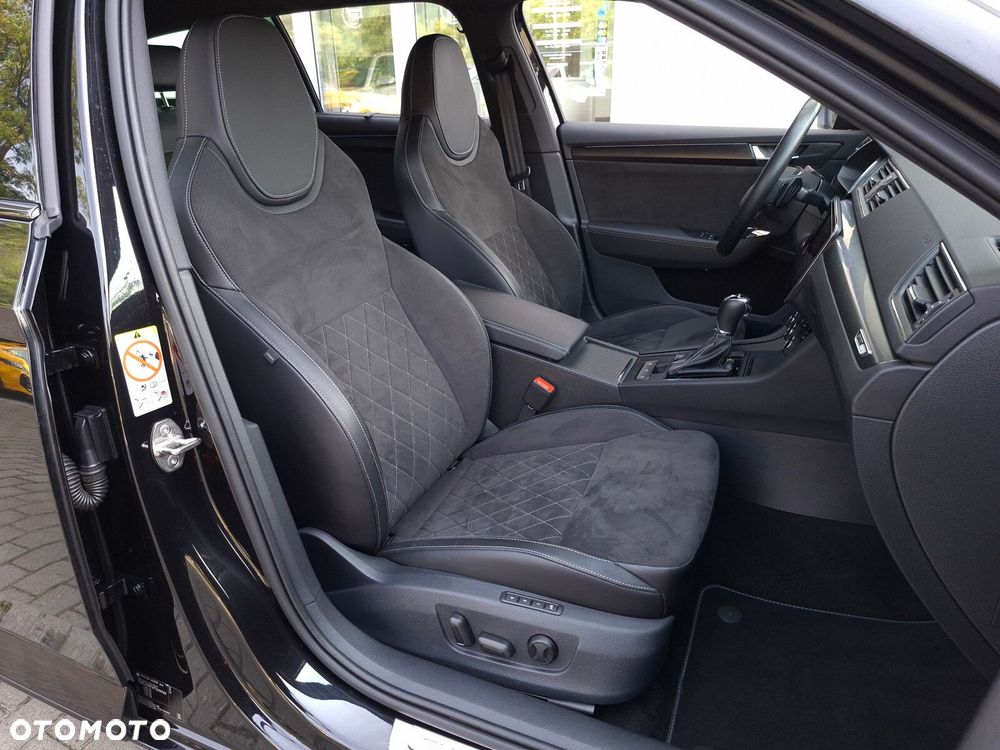Skoda Superb 2.0 TDI SCR 4x4 Sportline DSG - 20
