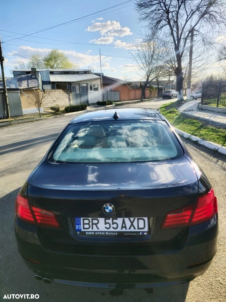 BMW Seria 5 530d xDrive - 4