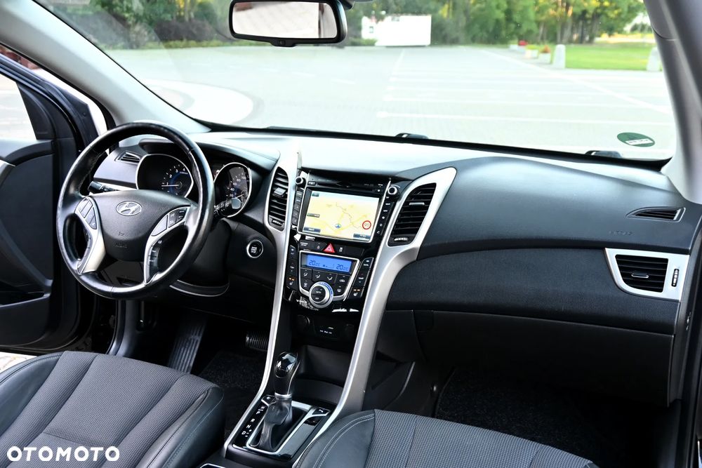 Hyundai i30 1.6 GDI DCT Premium - 29
