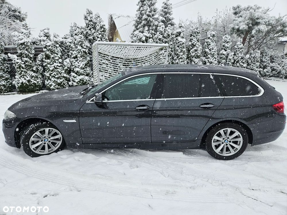 BMW Seria 5 520d xDrive - 9