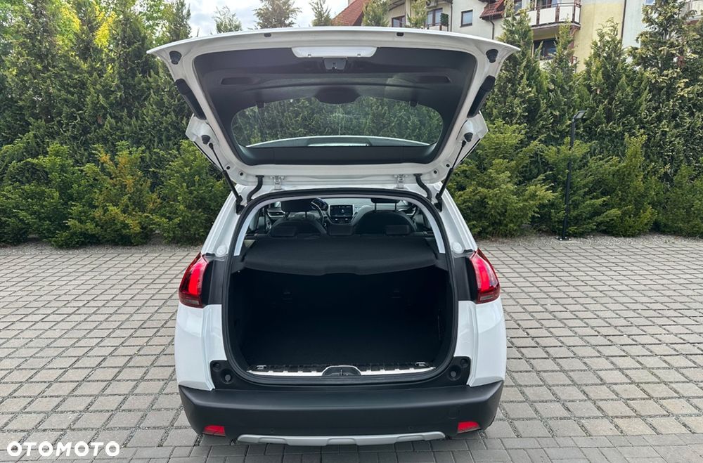 Peugeot 2008 1.2 Pure Tech GPF Active S&S - 24