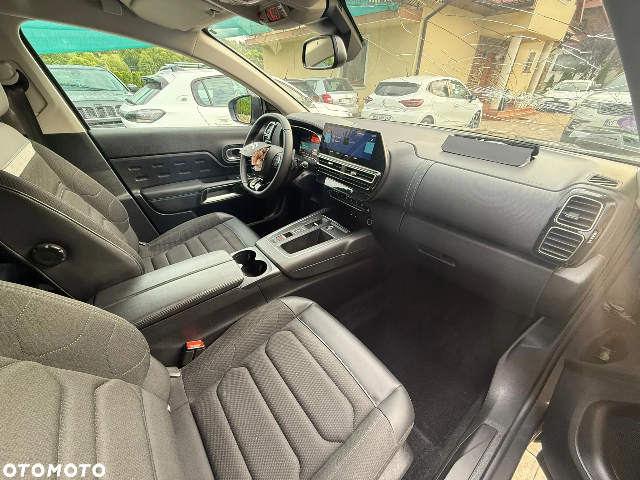 Citroën C5 Aircross Hybrid 225 e.EAT8 FEEL PACK - 12