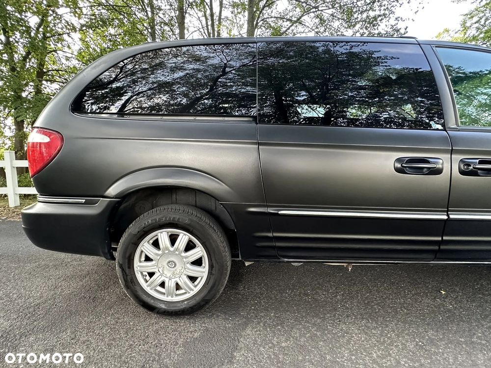 Chrysler Town & Country 3.8 - 10