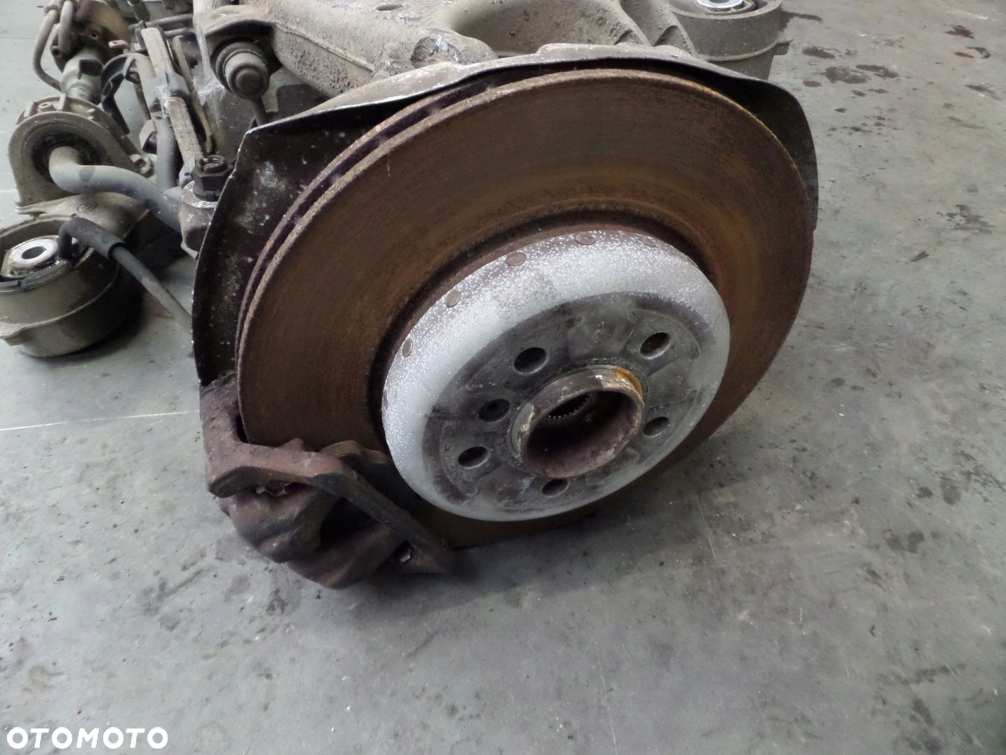 Belka Sanki zawieszenie Tył 6793802 BMW 6 F06 5 F10 F11 - 7