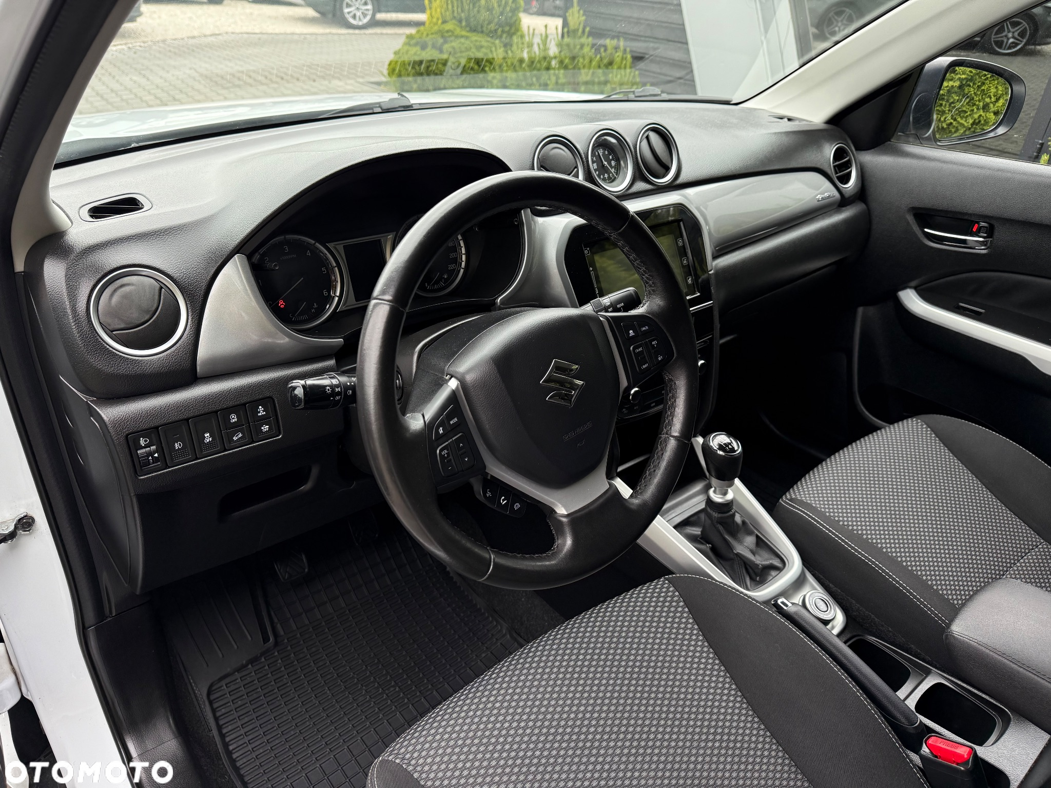 Suzuki Vitara 1.6 DDiS (4x4) Allgrip Comfort+ - 12