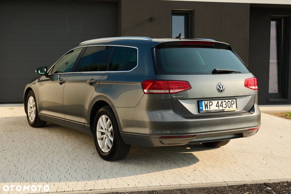 Volkswagen Passat 2.0 TDI BMT Comfortline - 16