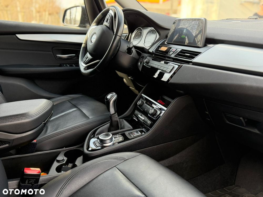 BMW Seria 2 216d Advantage - 10