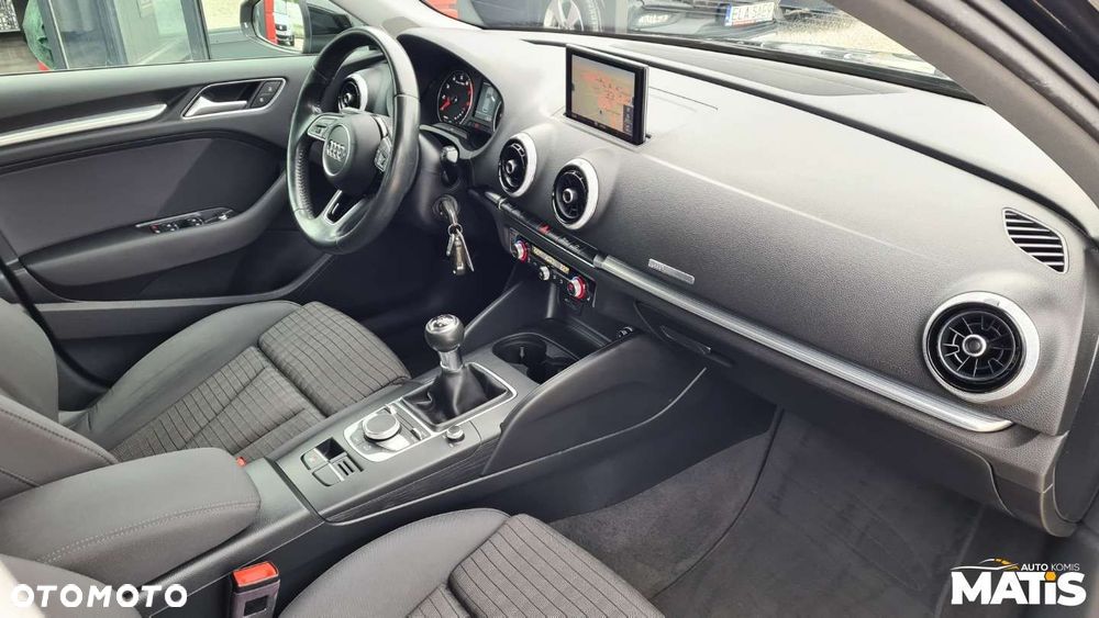 Audi A3 Sportback - 16