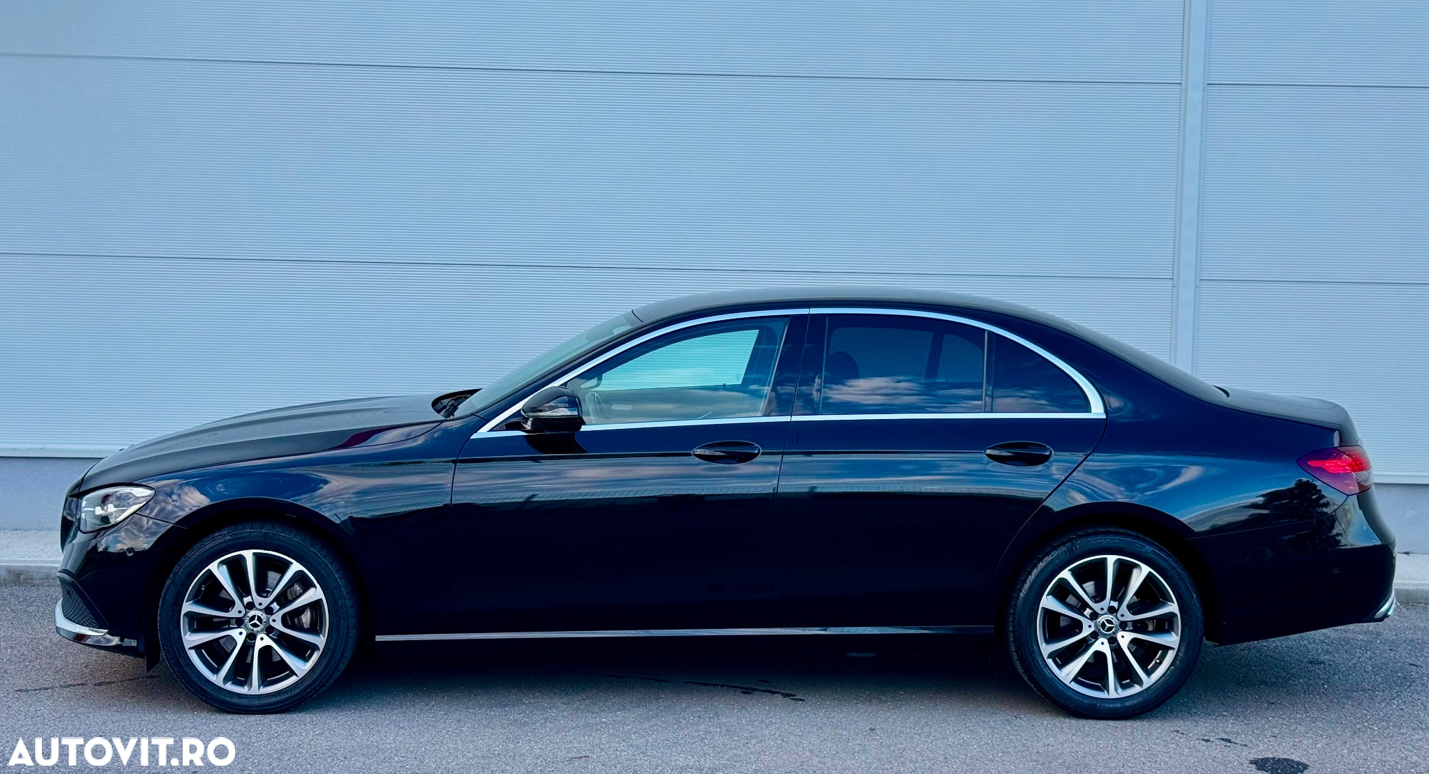 Mercedes-Benz E - 11